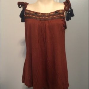 3/$15🌹Inluv Brown  Tank Top with EmbroideryNWOT